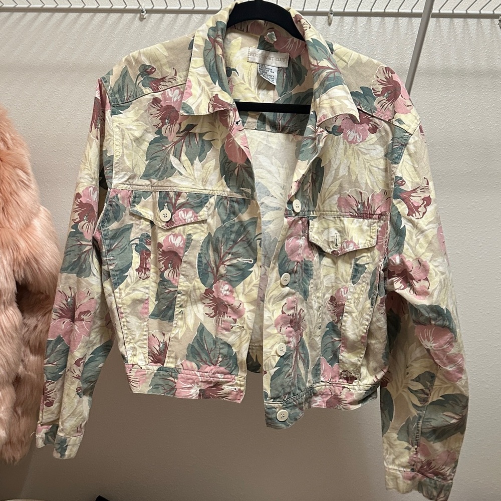 Paris sport club cropped floral jacket L